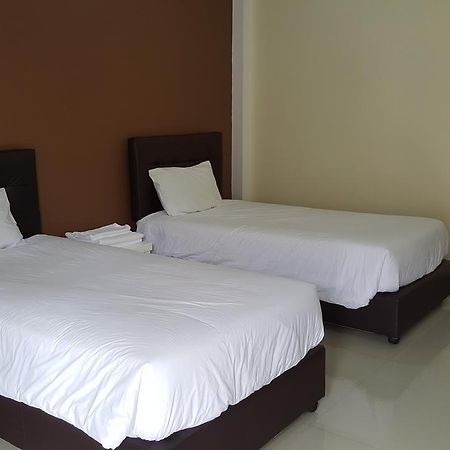 Charoensuk Grand Hotel Kabin Buri Exterior photo