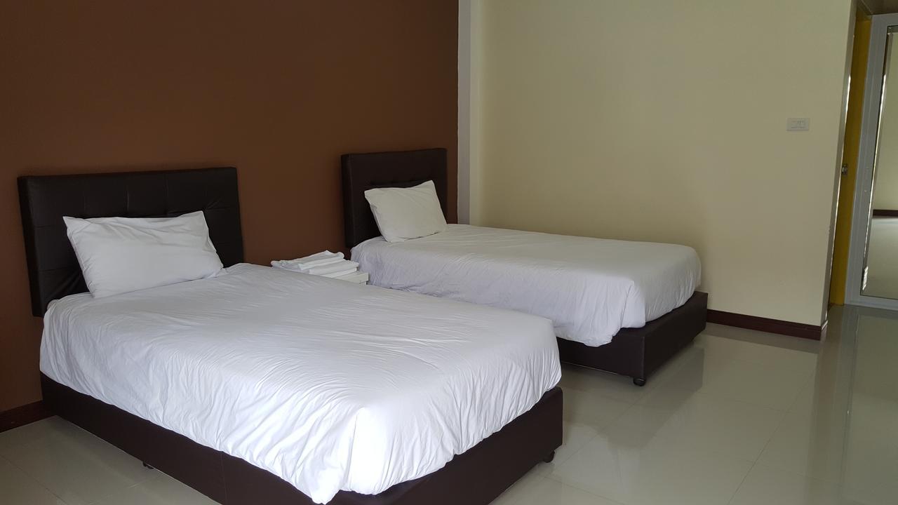 Charoensuk Grand Hotel Kabin Buri Exterior photo