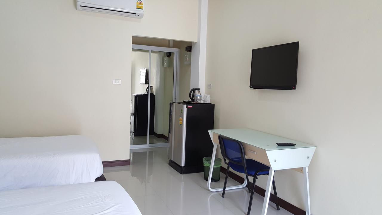Charoensuk Grand Hotel Kabin Buri Exterior photo
