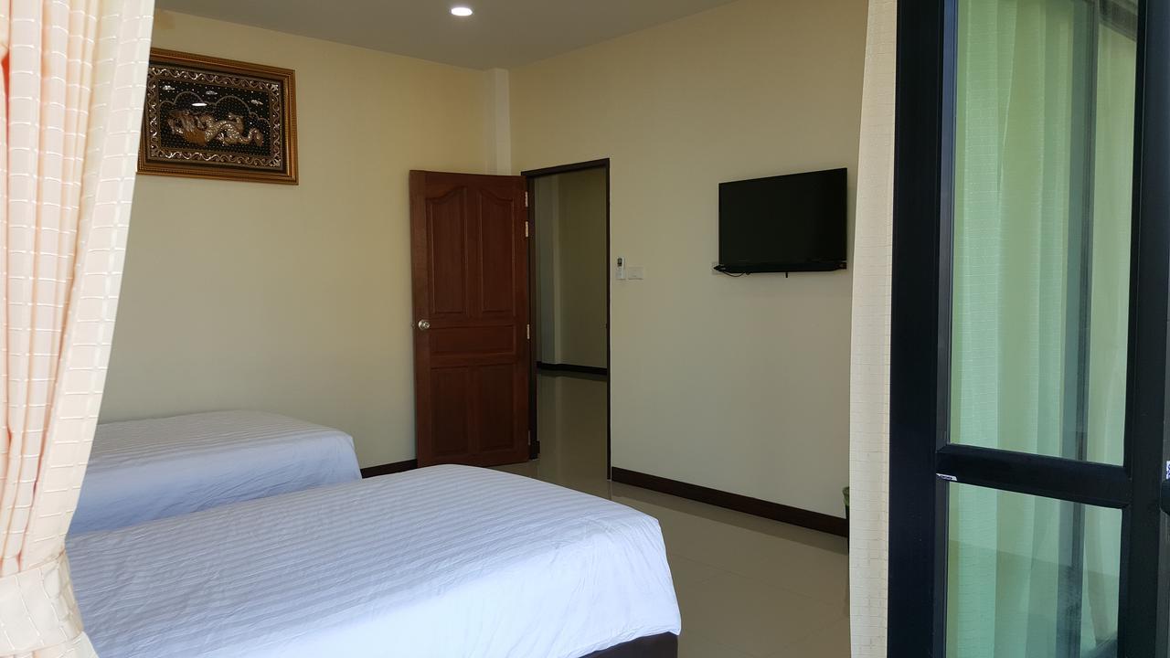 Charoensuk Grand Hotel Kabin Buri Exterior photo