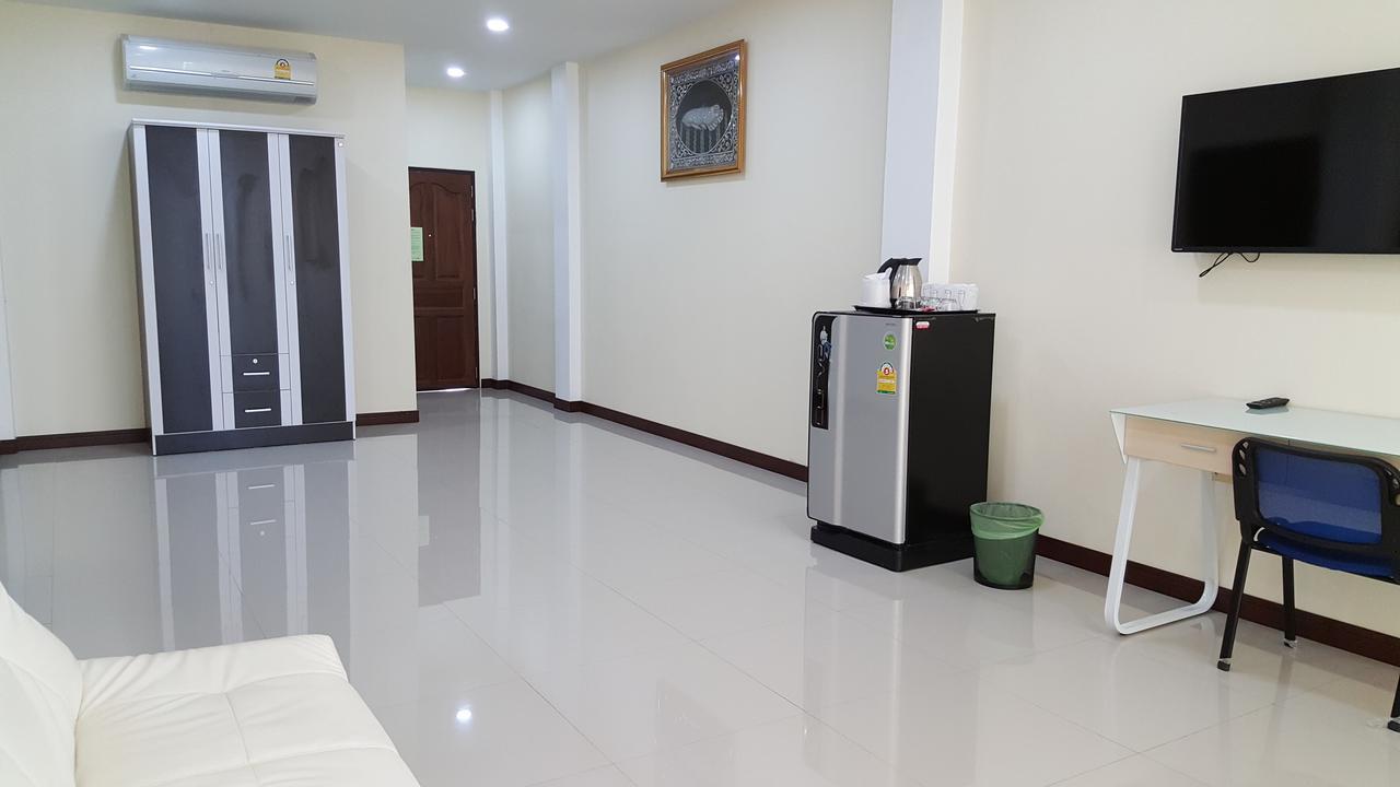 Charoensuk Grand Hotel Kabin Buri Exterior photo